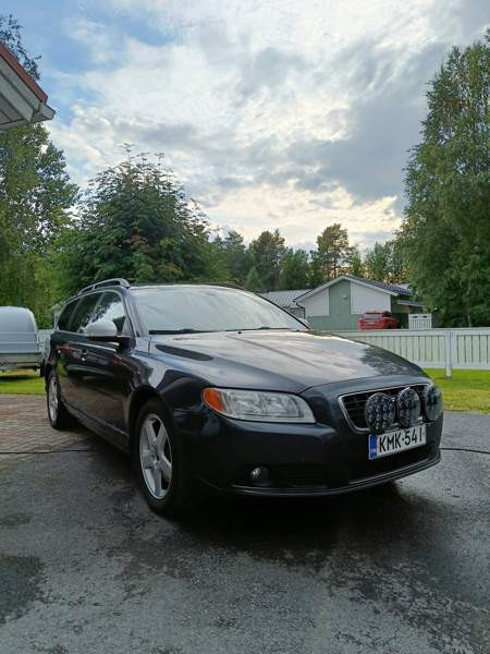 Volvo V70 Oulu - valokuva 2