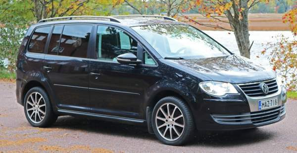 Volkswagen Touran Chukotskiy Avtonomnyy Okrug - valokuva 1