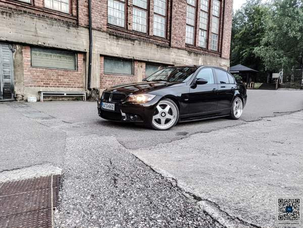 BMW 318 Karkkila - valokuva 1