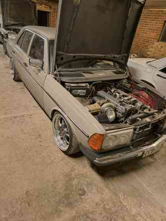 Mercedes-Benz 250 Merijärvi