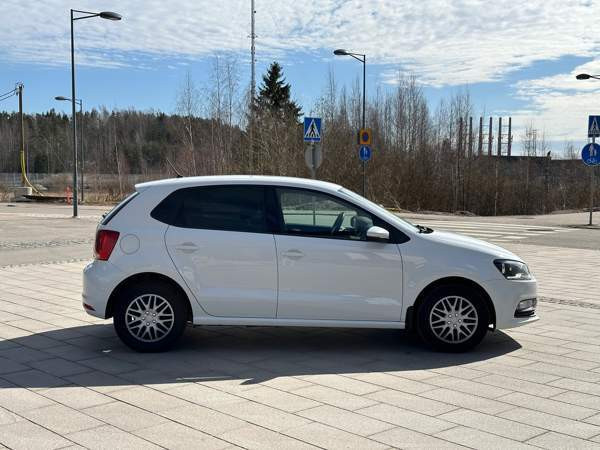 Volkswagen Polo Эспоо - изображение 4
