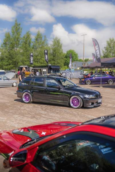 BMW 330 Хювинкяя - изображение 2