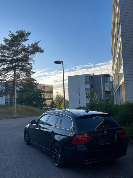 BMW 325 Vantaa - valokuva 4