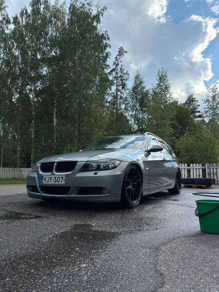 BMW 335 Glebychevo – foto 1