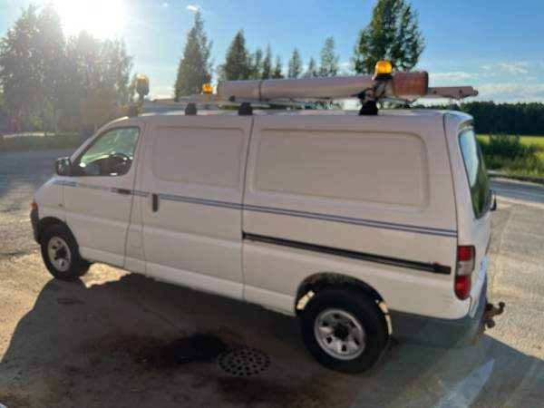 Toyota Hiace Haemeenlinna - photo 4