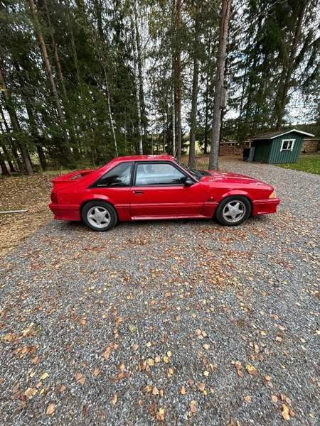 Ford Mustang Hartola - valokuva 3