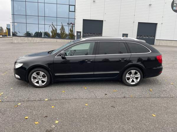 Skoda Superb Kangasala - valokuva 2