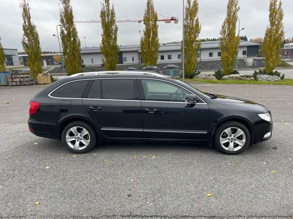 Skoda Superb Kangasala - valokuva 6
