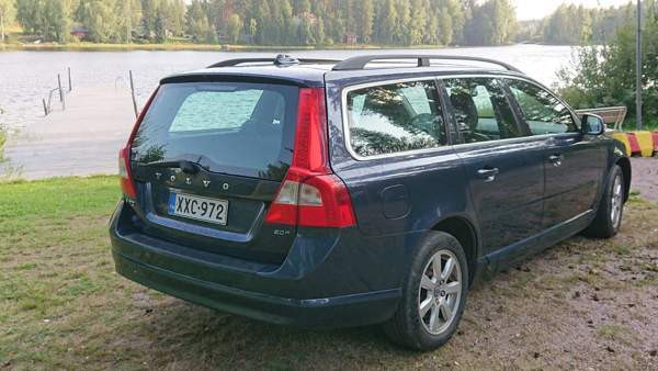 Volvo V70 Холлола - изображение 5