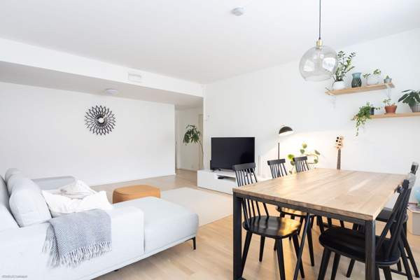 3h + k + s + p + kph + wc + vh  Tampere - valokuva 2