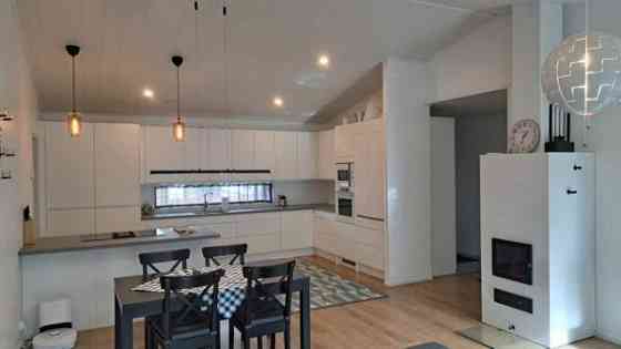 5h + 2 x wc + khh + kph + s + ak/var  Вантаа