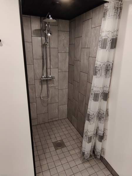 2 huonetta + keittiö + kylpyhuone/wc + parveke + 2  Dzhankoy - valokuva 2