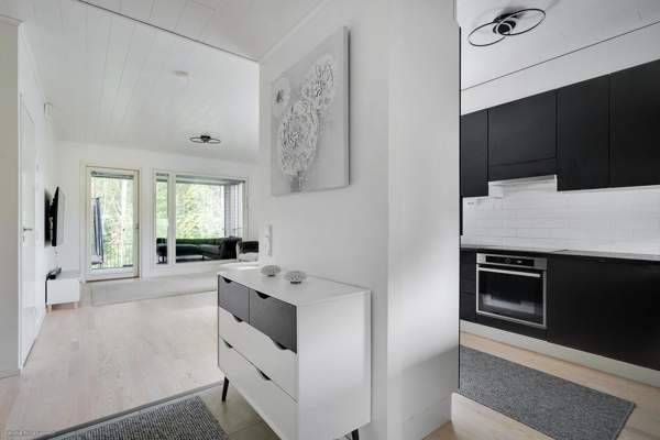 4h, k, s-os, wc, vh, ulkovarasto  Vantaa – foto 3