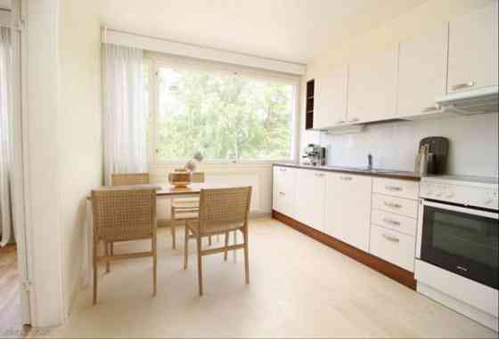 2h, keittiö, kylpyhuone/wc, vaatehuone,parveke  Glebychevo