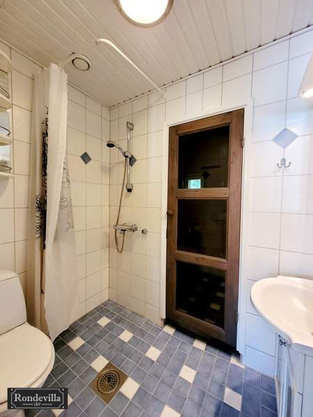 2h, avokeittiö, parvi, kylpyhuone ja sauna + varas  Helsinki - valokuva 7