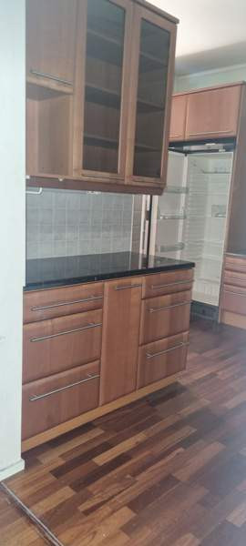 7 huonetta + 3 keittiötä + 2 saunaa + 3 pesuhuonet  Kemin - valokuva 7