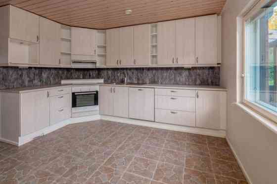 5h + k + rt + wc + khh + kph + sauna + var  Вантаа