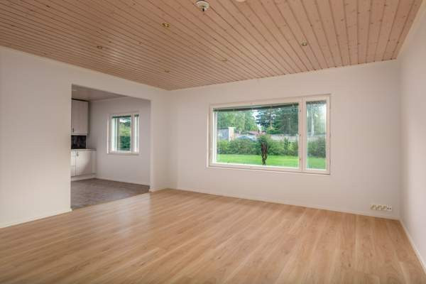 5h + k + rt + wc + khh + kph + sauna + var  Vantaa - photo 2