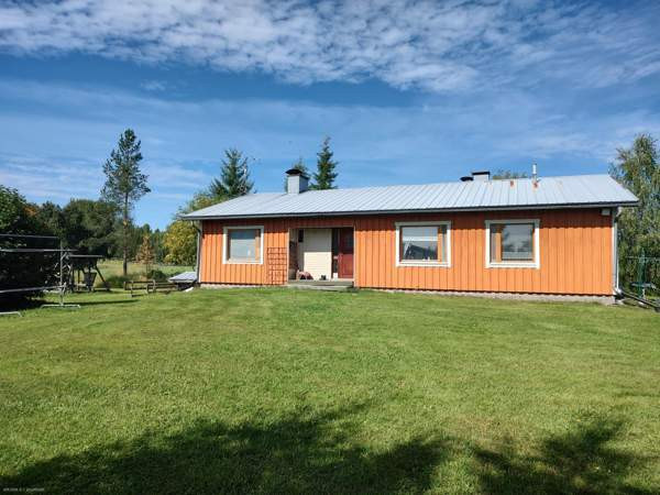 OH+ K +2 MH + KPH + LH + 3 VH+ VAR + kellari  Lieksa - valokuva 2