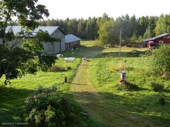 oh, k, 5 mh, takkahuone, ph, s, 2 wc, aula, 2 parv  Butterworth