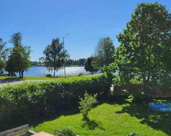 8 huonetta, 2 tupakeittiötä, 2 keittiötä, 5 wc/sui  Kristiinankaupunki