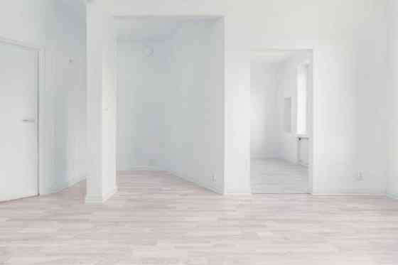 2h+ avakeitiö+vaatehuone+ iso erinomainen KH  Helsinki