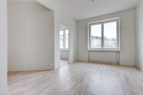 2h+ avakeitiö+vaatehuone+ iso erinomainen KH  Helsinki - valokuva 3