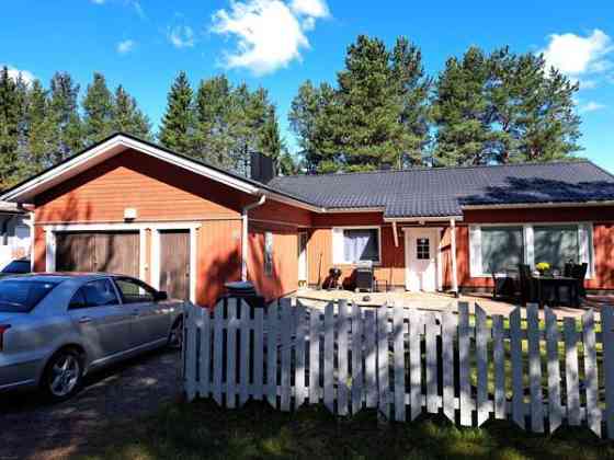 3h + k + s+pesuhuone+ oh+2wc  Kuusamo