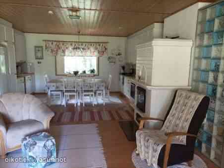 3Г—mh,tupakeittiö,KHH,S,2Г—WC,AT+varasto  Virolahti