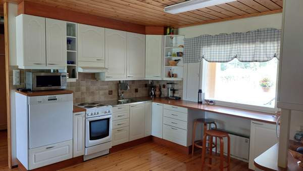 4h + k/rt + WC + s + kph/khh + vh + lasitettu tera  Hirvensalmi – foto 3