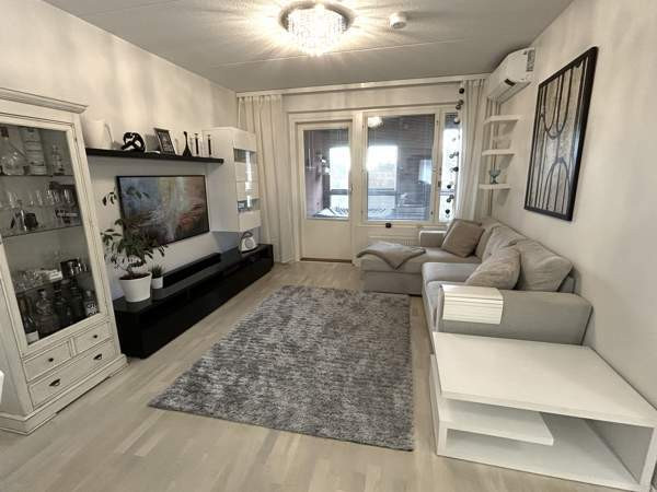 3h + k + vh + kph + wc + s  Helsinki - photo 6