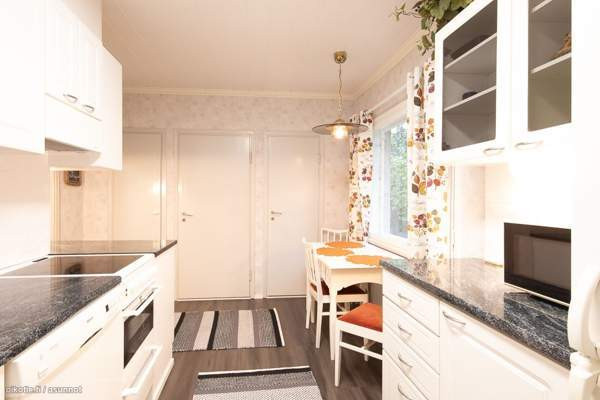 4h + k + s + ph + pukuh. + wc ja yläkerrassa 2 huo  Kokemäki - photo 6