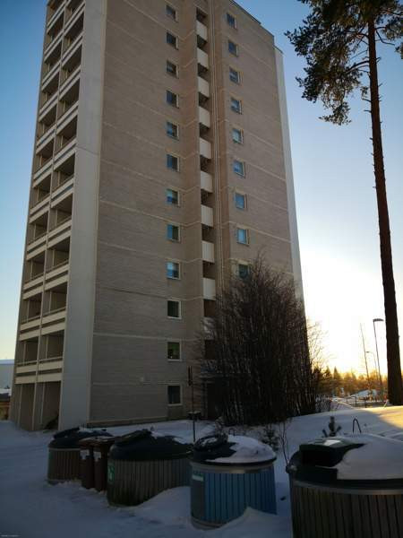 2 huonetta + pieni keittiö + 2 parveketta  Oulu - valokuva 8