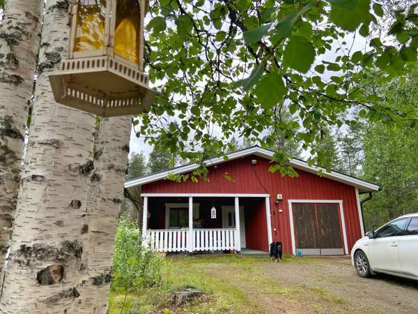 Eteinen + oh + keittiö + takkahuone + 3 mh + autot  Sodankylä - photo 1