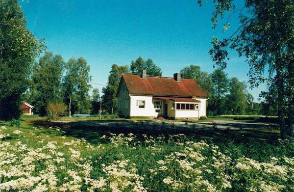 4 mh, oh, ruokailuhuone, k, aula, kph, 2 WC, iso k  Lieksa - photo 2