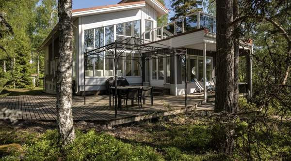 4h + k + rt + 2x kph + 3x wc + aula + th + khh + v  Siuntio – foto 3