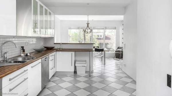 4h + k + rt + 2x kph + 3x wc + aula + th + khh + v  Siuntio – foto 7