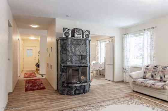 4h + avok + s + kh + wc + tt + vh + at + terassi  Hollola