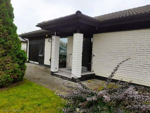 5 h + k + wc + ph/wc + puulämmitteinen sauna  Huittinen – foto 1