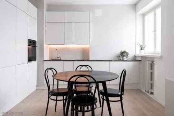 2h+kt+alk (yhtiöjärjestyksen mukaan 1h+kt+alk)  Helsinki