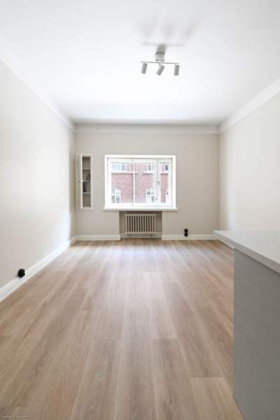 1h + avok  Helsinki - valokuva 1