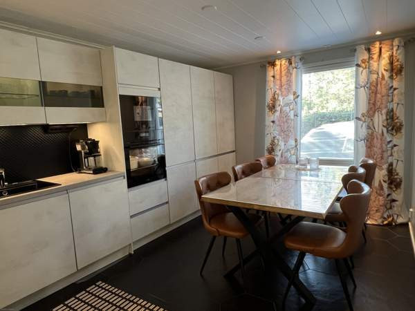 Oh, avokeittiö, mh, työhuone, 2wc, psh, s, varasto  Глебычево - изображение 4