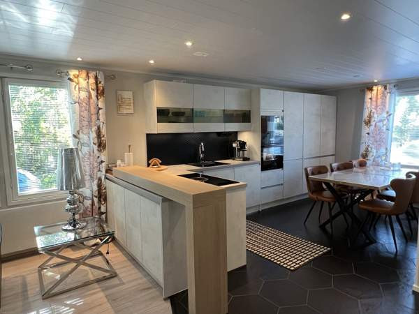 Oh, avokeittiö, mh, työhuone, 2wc, psh, s, varasto  Глебычево - изображение 3