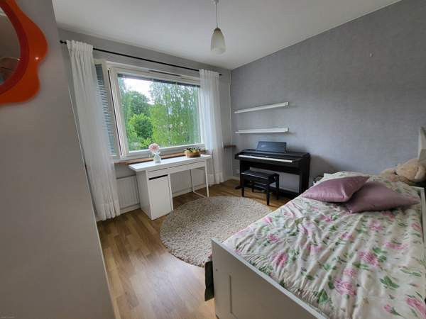 4h + k + kh + wc + vh + lasitettu parveke  Kuopio - valokuva 7