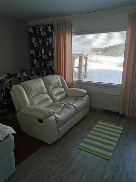 1h + k + s  Varpaisjärvi - valokuva 2