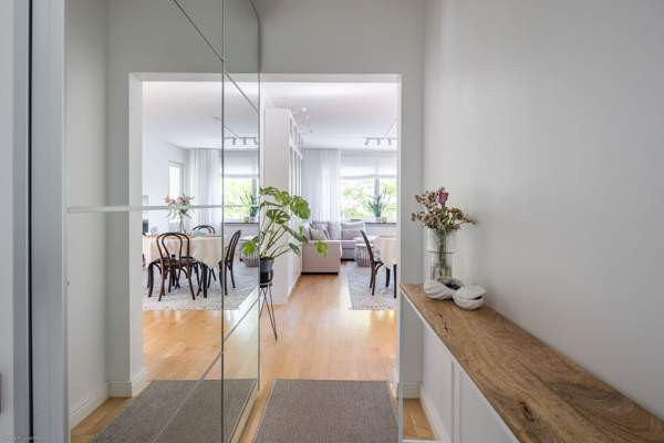 3h + k+ lasitettu parveke  Helsinki - valokuva 1