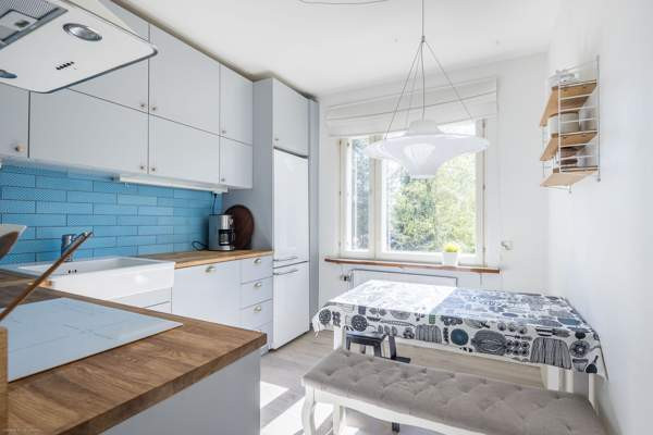 3h + k+ lasitettu parveke  Helsinki - valokuva 3