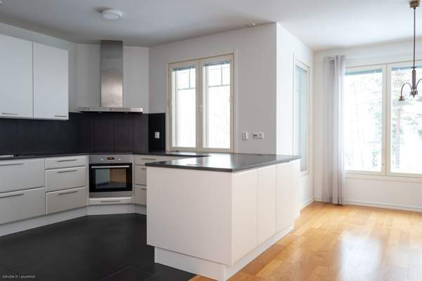 6h + k + 3x wc + aula + 2x vh + khh + kph + 2x s +  Nokia - photo 6