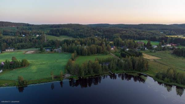 3h + s + psh + wc + k + eteiset + vintti + autokat  Jaemsae – foto 1