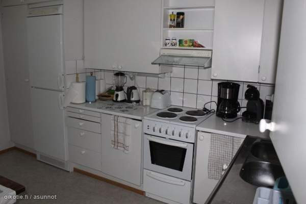 3h + k +2 tilavaa vaatehuonetta  Kemin - valokuva 3